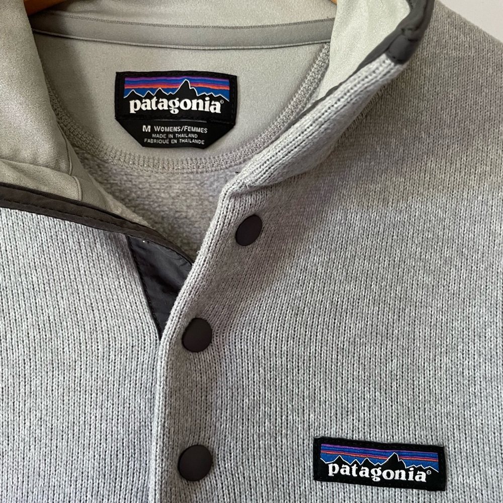 PATAGONIA women’s pullover tan